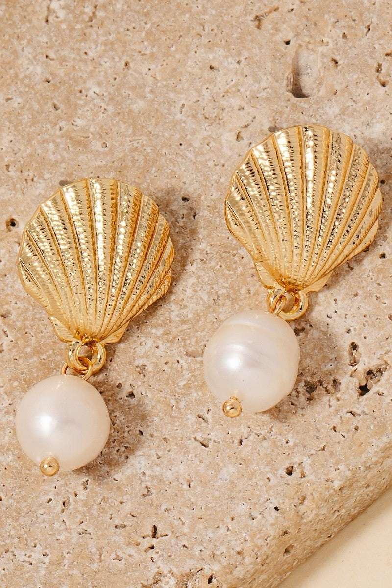 Clam Pearl Earrings