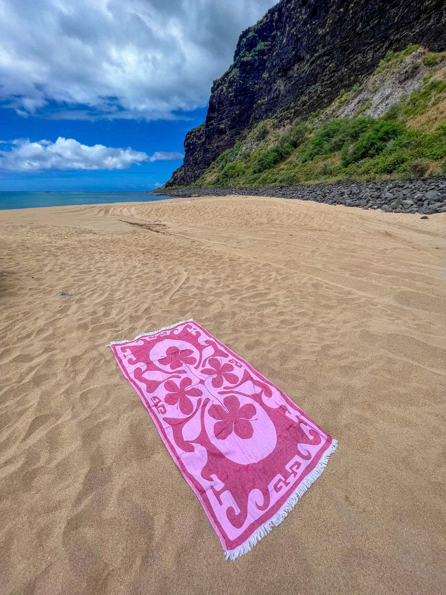 Tiare Aute Beach Towel