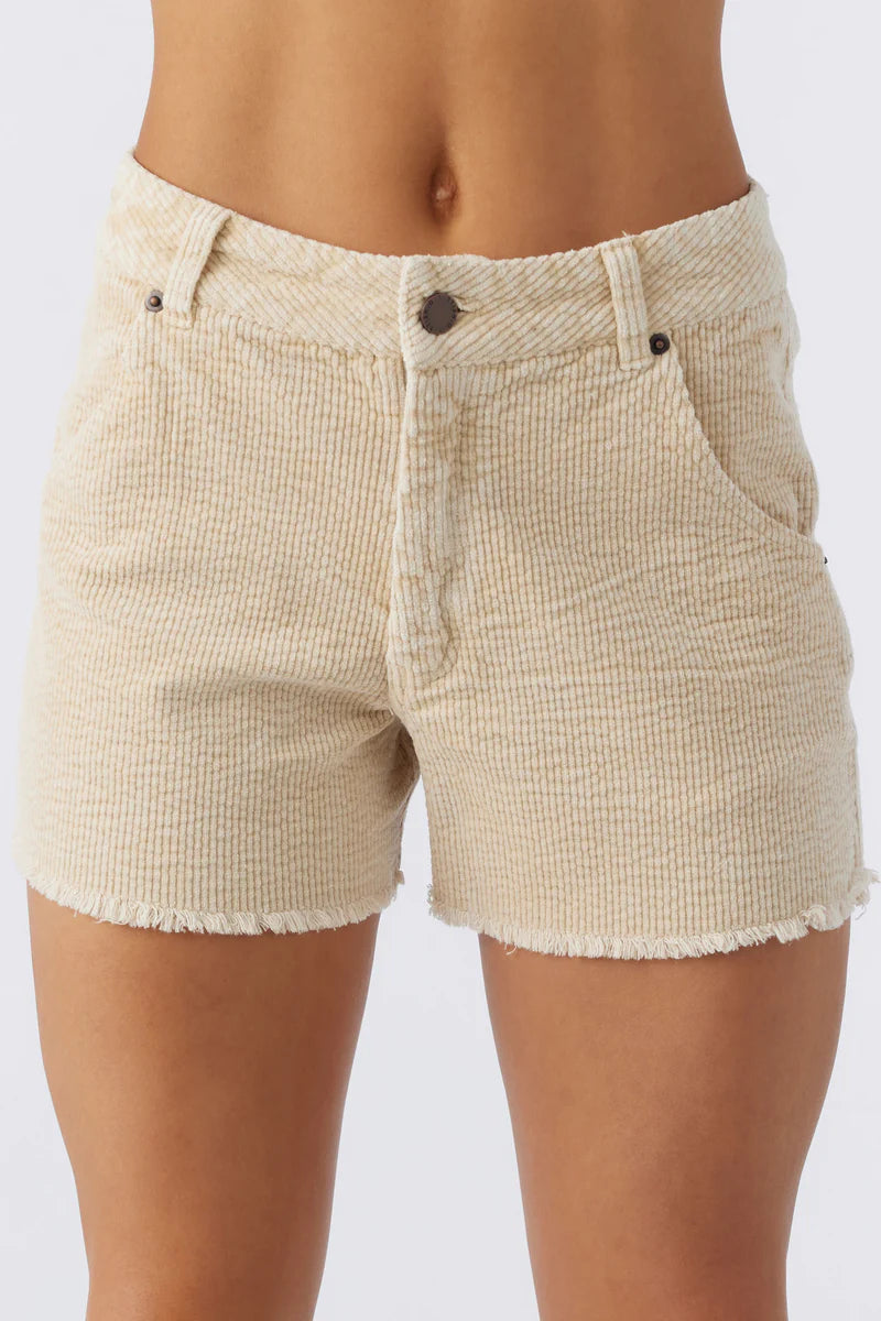 Bennow Short